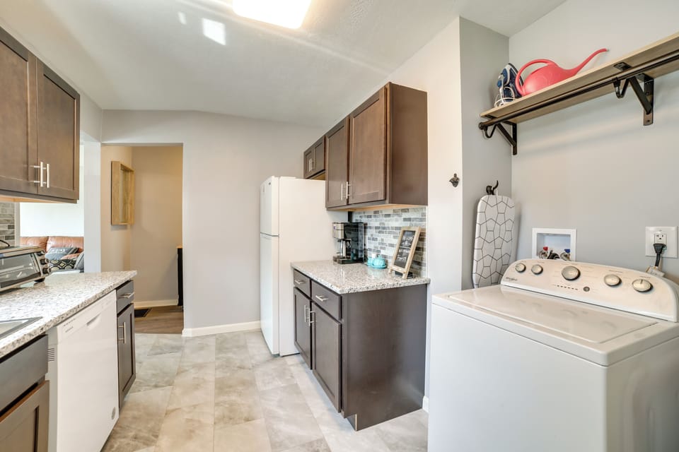 House (2 Bedrooms) | Interior
