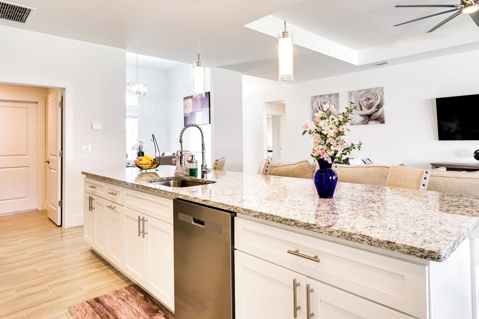 House (4 Bedrooms) | Interior