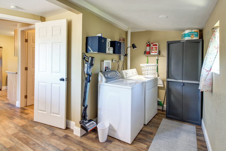 House (2 Bedrooms) | Interior