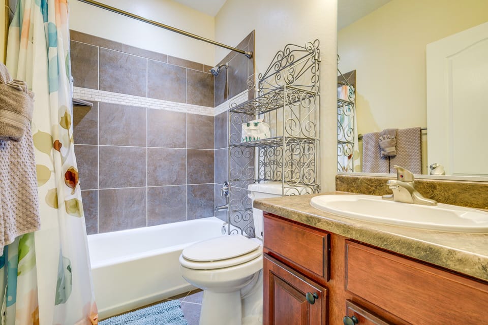 Mesquite Vacation Rental - Close to Golf Courses! Cottage in Mesquite