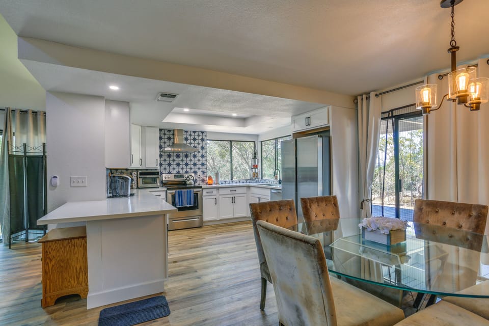 House (4 Bedrooms) | Front of property