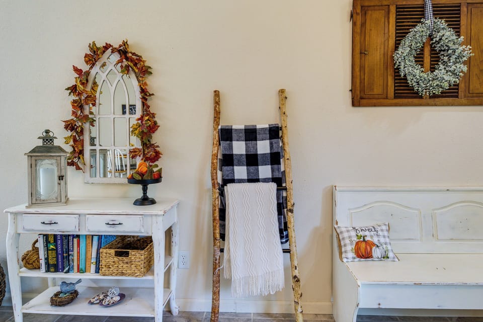 Cottage (2 Bedrooms) | Interior