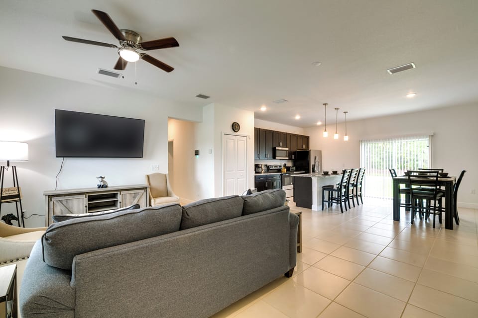 House (4 Bedrooms) | Interior