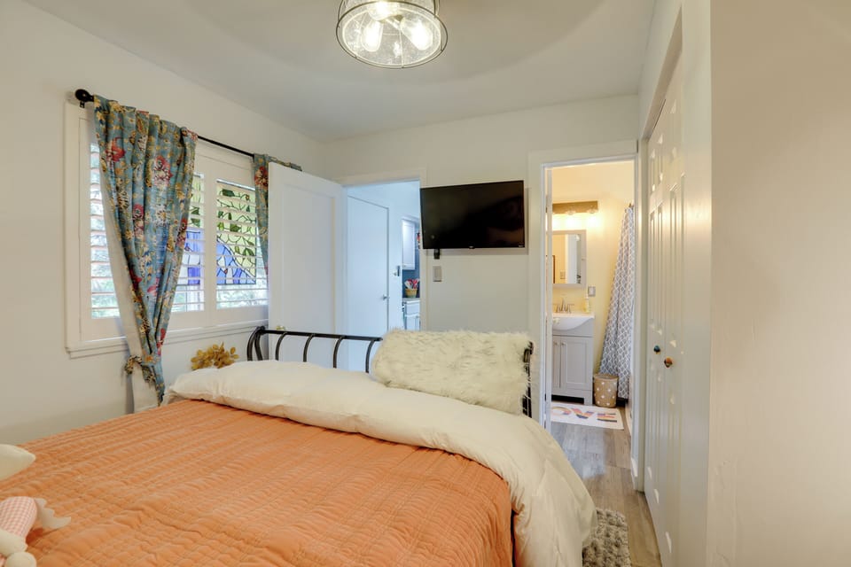 Apartment (1 Bedroom) | Interior