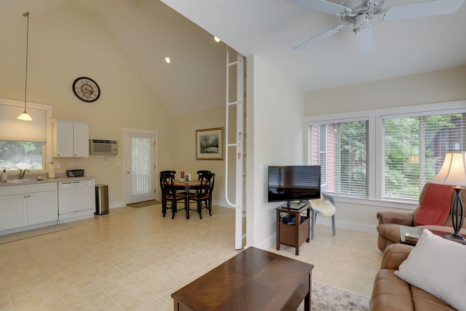 Cottage (2 Bedrooms) | Interior