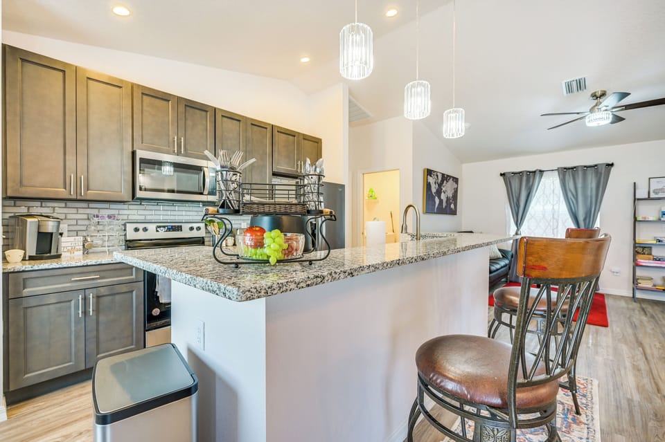 House (3 Bedrooms) | Interior