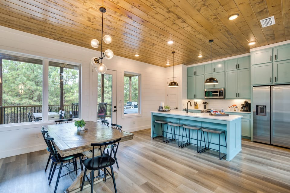 House (3 Bedrooms) | Interior