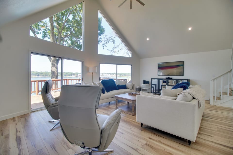 House (5 Bedrooms) | Interior