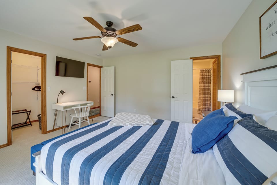 House (4 Bedrooms) | Interior