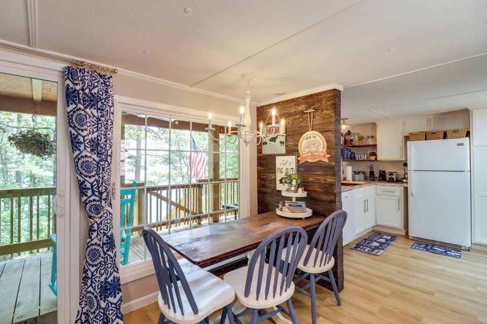 House (2 Bedrooms) | Interior