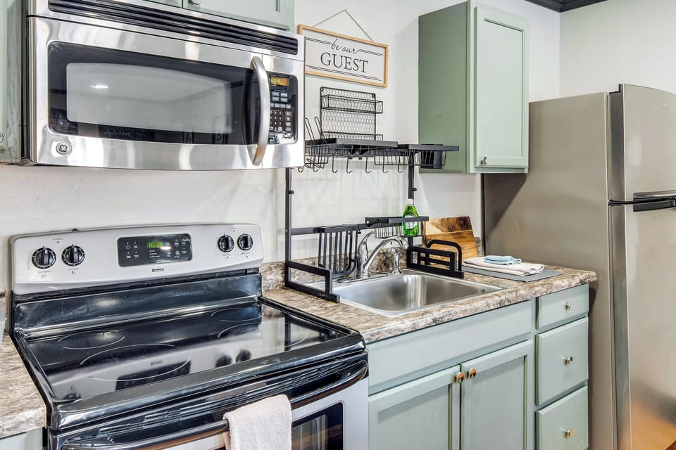 House (2 Bedrooms) | Interior