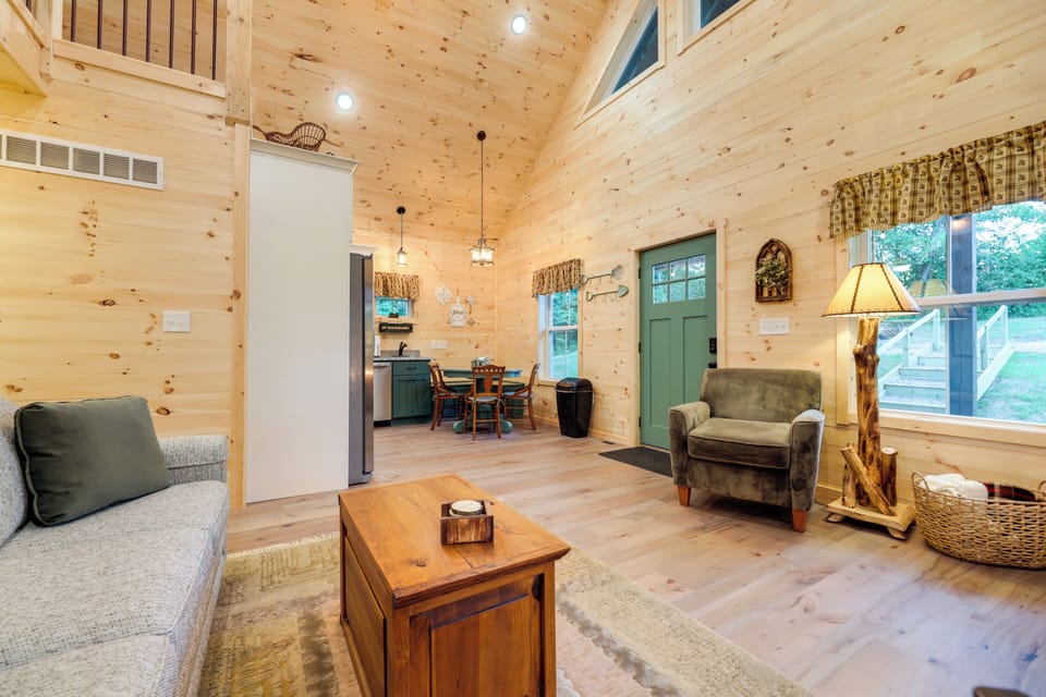 House (2 Bedrooms) | Interior