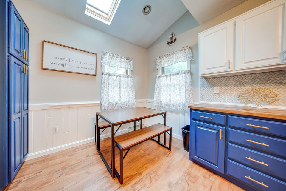 House (4 Bedrooms) | Interior