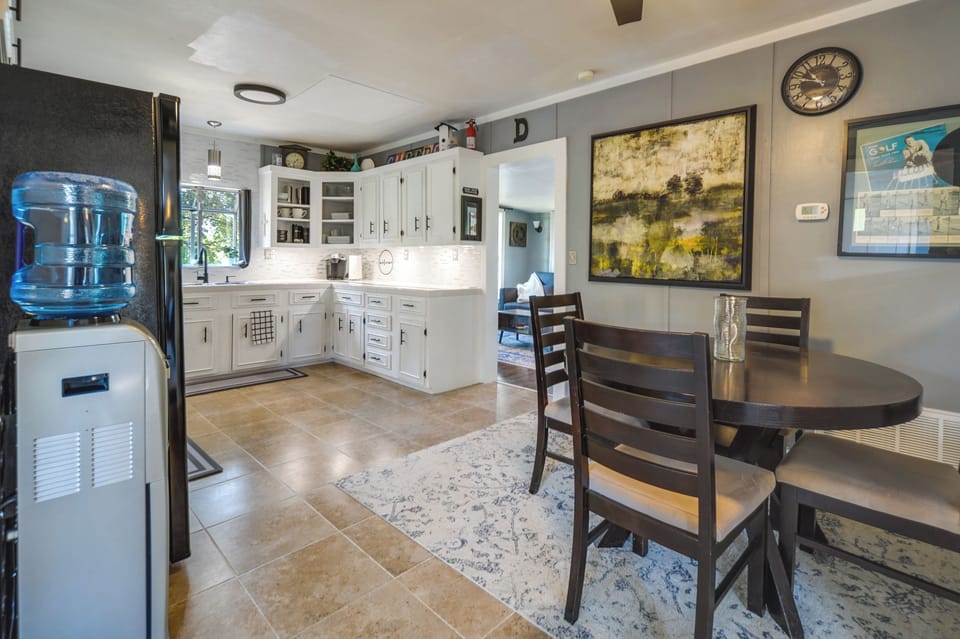 House (2 Bedrooms) | Interior