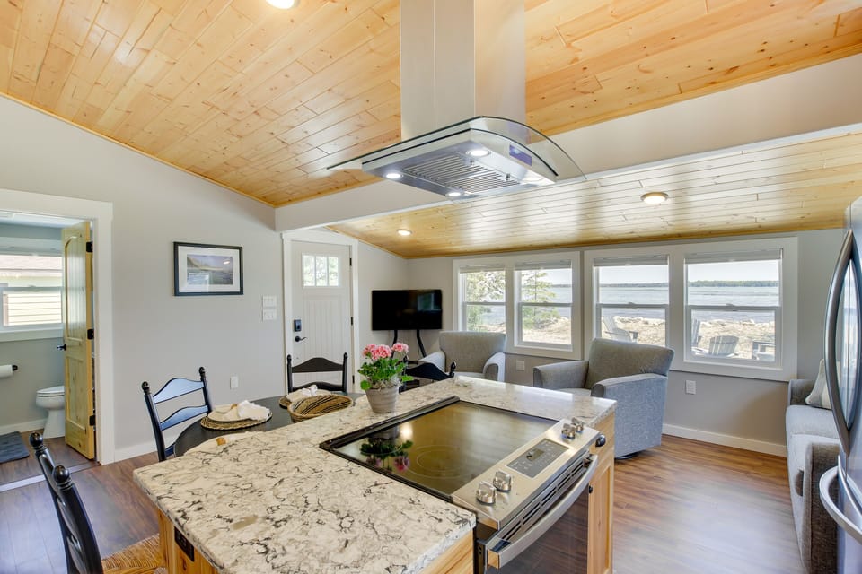 Cottage (2 Bedrooms) | Interior