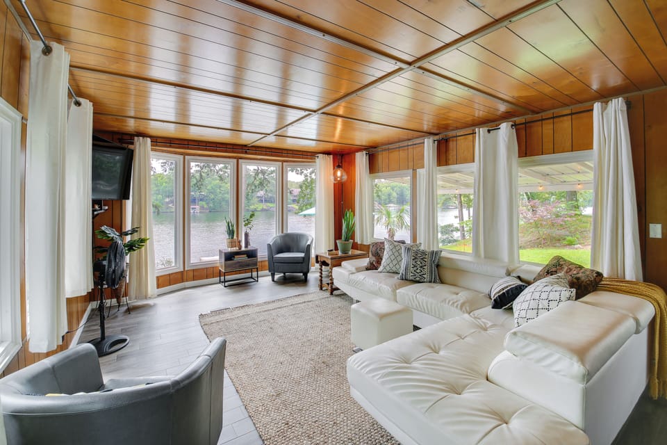 House (2 Bedrooms) | Interior