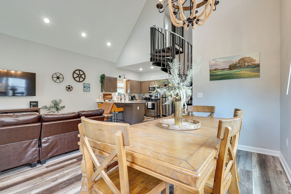 House (3 Bedrooms) | Interior