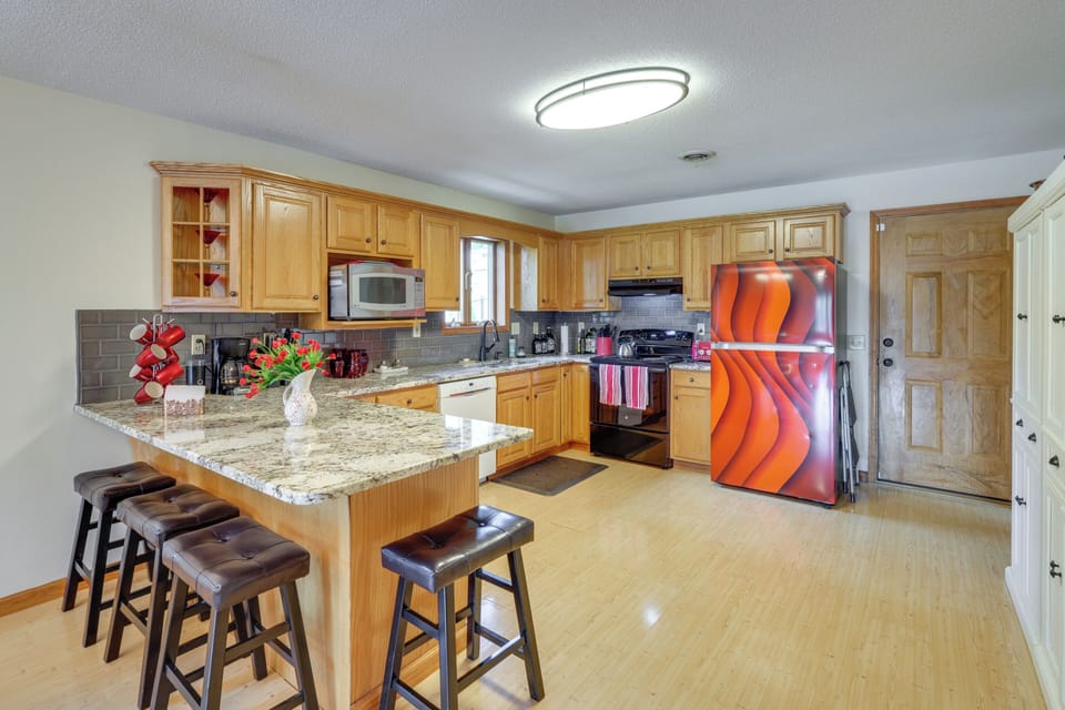 House (4 Bedrooms) | Interior