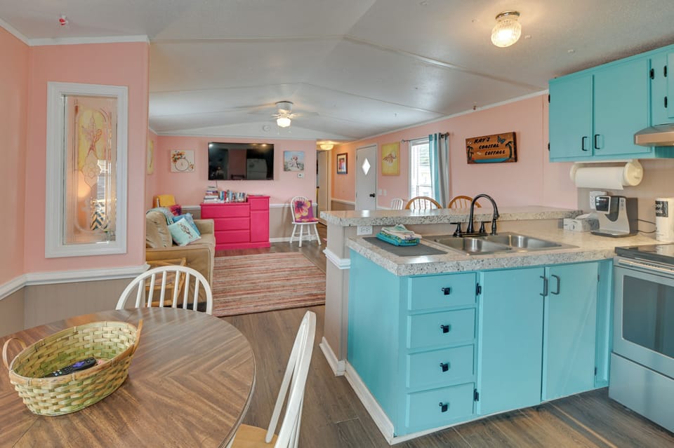 House (2 Bedrooms) | Interior