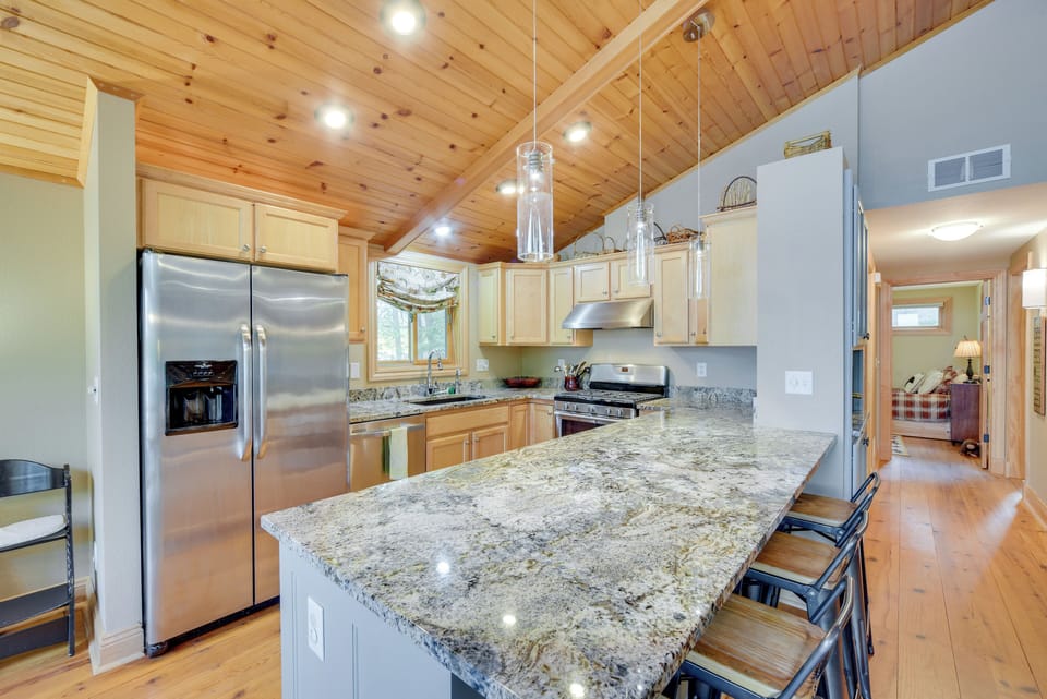 House (4 Bedrooms) | Interior
