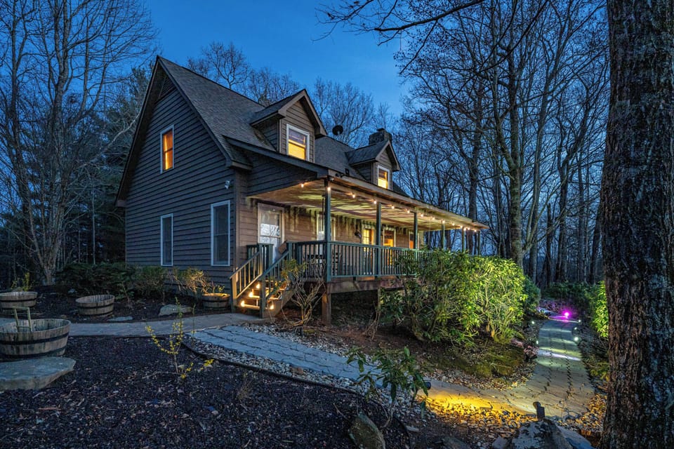 House (2 Bedrooms) | Front of property