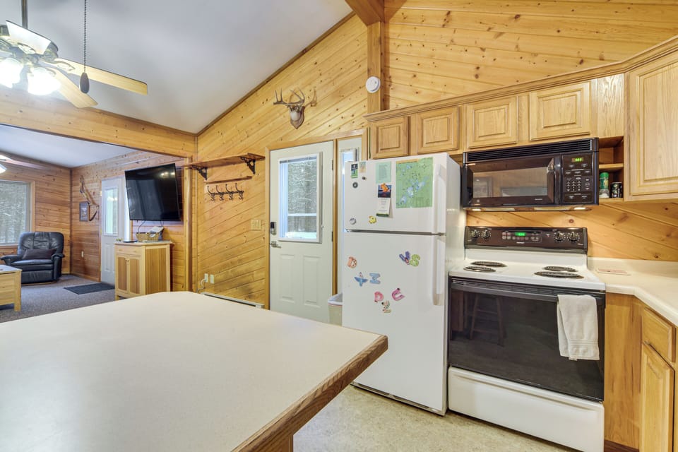 House (2 Bedrooms) | Interior