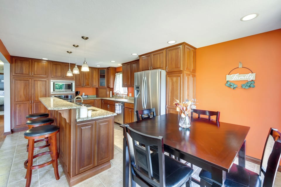 House (3 Bedrooms) | Interior