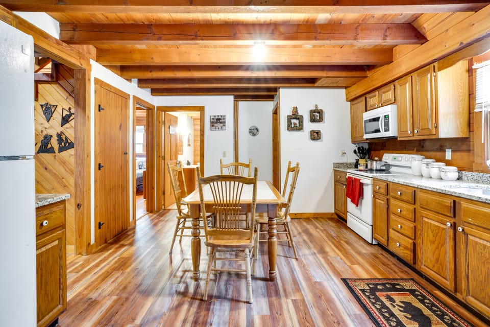 House (3 Bedrooms) | Interior