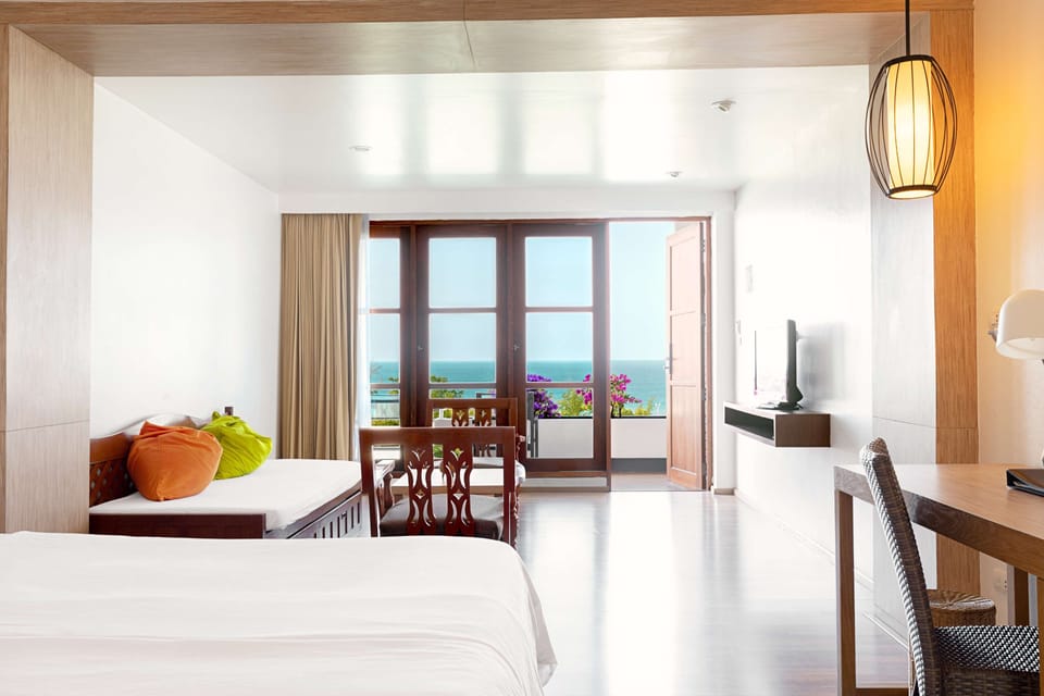 Family Room, 1 King Bed, Non Smoking, Oceanfront (with Sofabed) | Room amenity