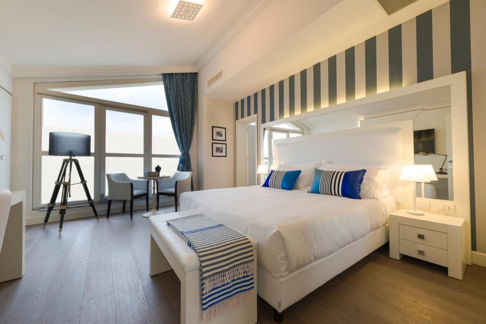 Minibar, in-room safe, individually furnished, soundproofing