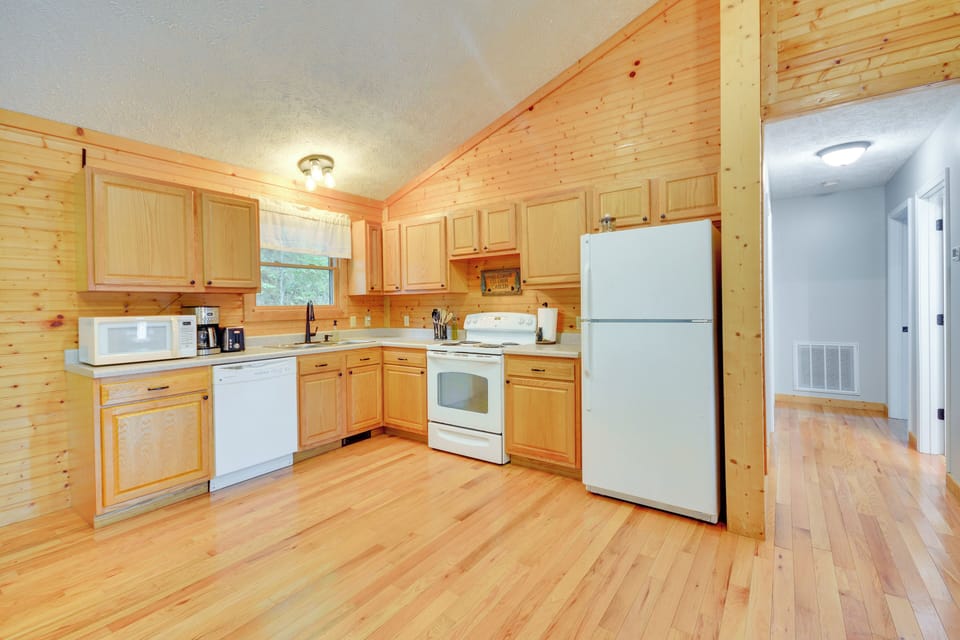 House (2 Bedrooms) | Interior