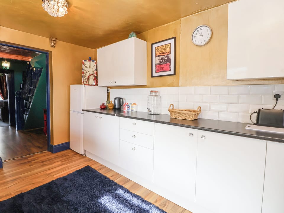 Cottage | Interior