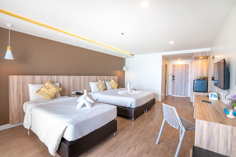 Deluxe Room (Plala Wing) | In-room safe, desk, blackout drapes, free WiFi