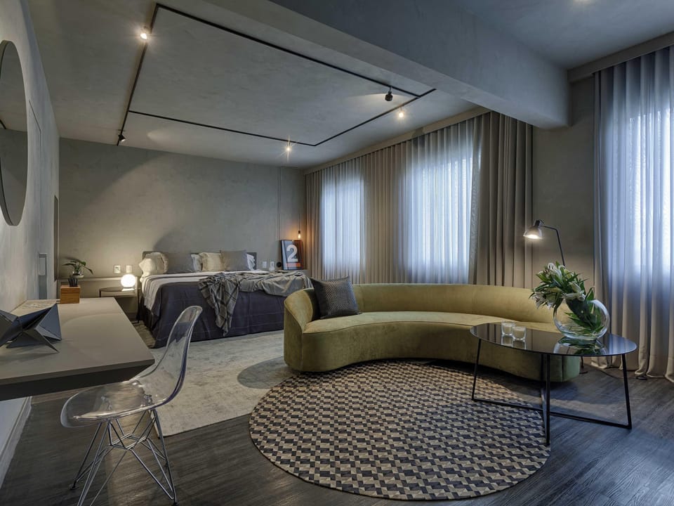 Executive Suite, 1 Double Bed | Premium bedding, minibar, in-room safe, soundproofing