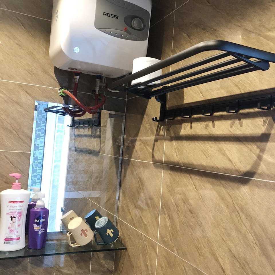 Panoramic Double Room | Bathroom | Shower, hydromassage showerhead, designer toiletries, hair dryer