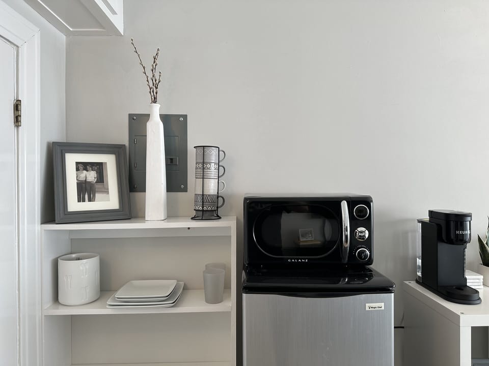 Small Studio | Private kitchenette | Full-size fridge, microwave, dishwasher, coffee/tea maker