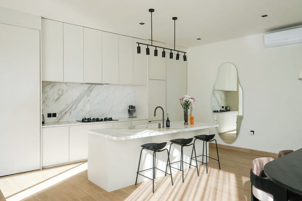 Villa, 3 Bedrooms | Private kitchen | Fridge, microwave, oven, stovetop