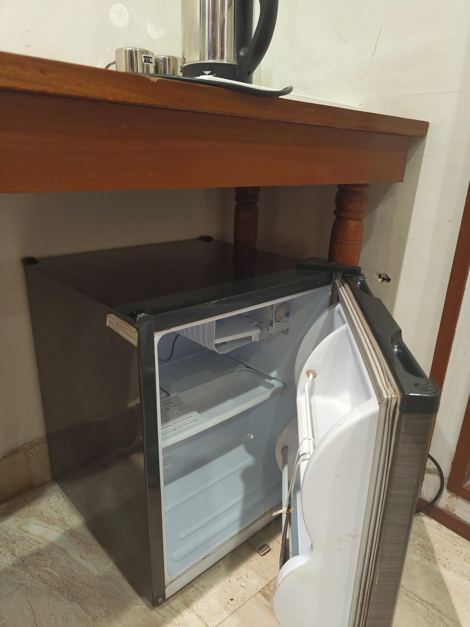 Family Room | Mini-refrigerator