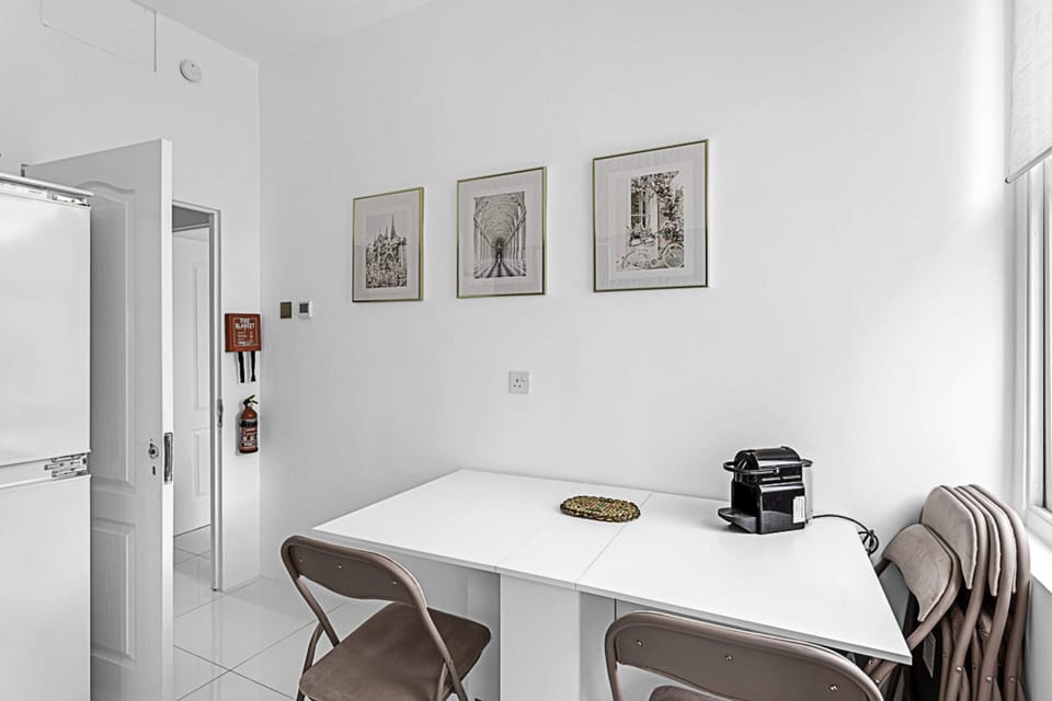 Apartment | Dining