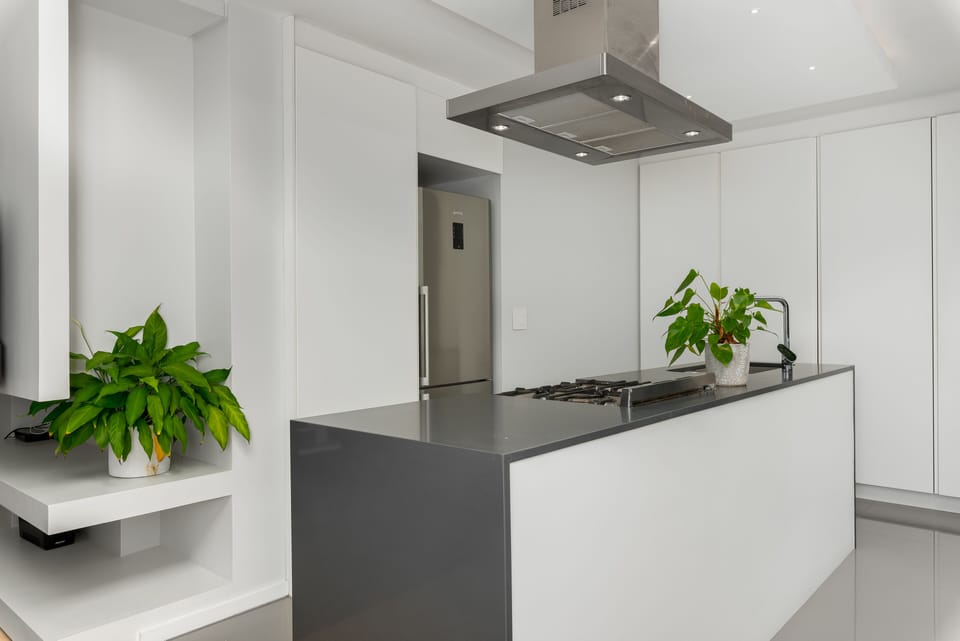 Grand Apartment | Private kitchen | Fridge, microwave, oven, stovetop