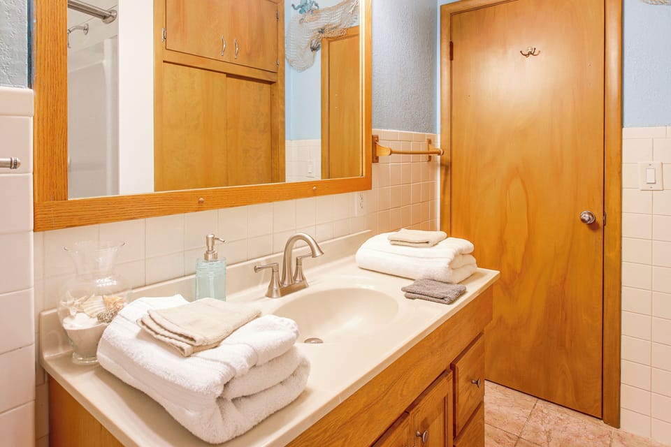 Pet-friendly Waterloo Abode w/ Deck! Cottage in Waterloo