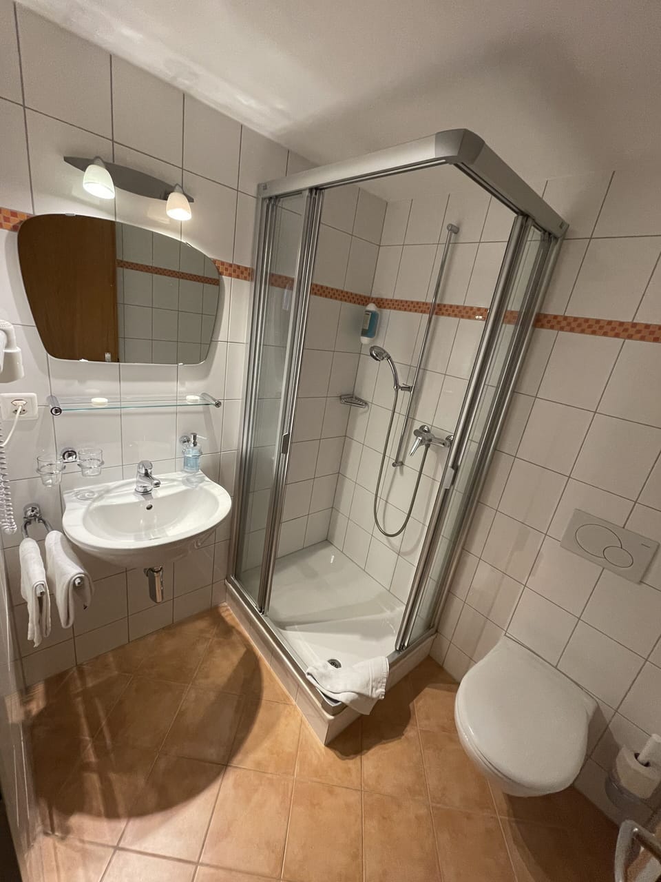 Standard Double or Twin Room | WiFi (free), bed sheets