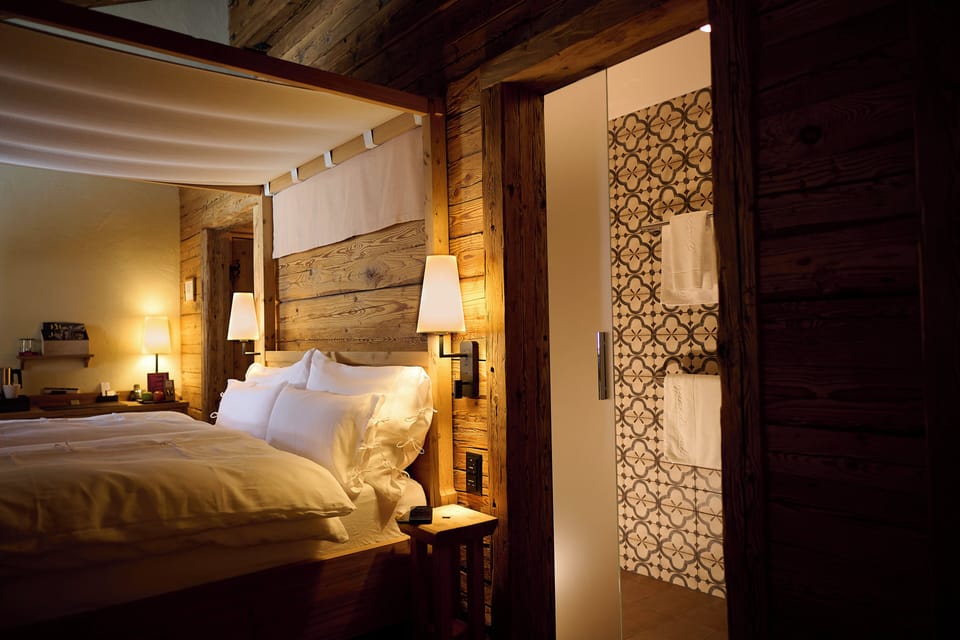 Double Room (Sennenzimmer) | Hypo-allergenic bedding available, minibar (free items), in-room safe