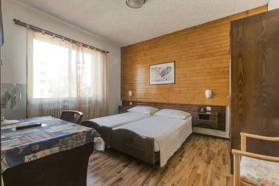 Double Room | In-room safe, desk, iron/ironing board, cribs/infant beds