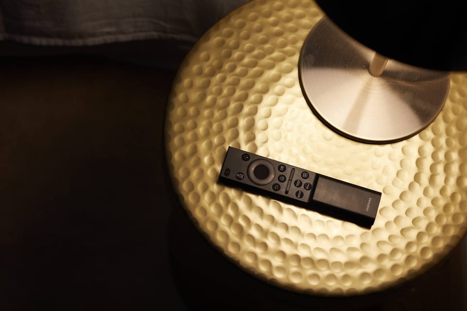 Classic Room, 1 Queen Bed, Ensuite | Premium bedding, pillowtop beds, soundproofing, free WiFi