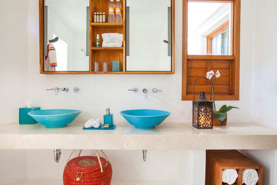 Shower, rainfall showerhead, hair dryer, towels
