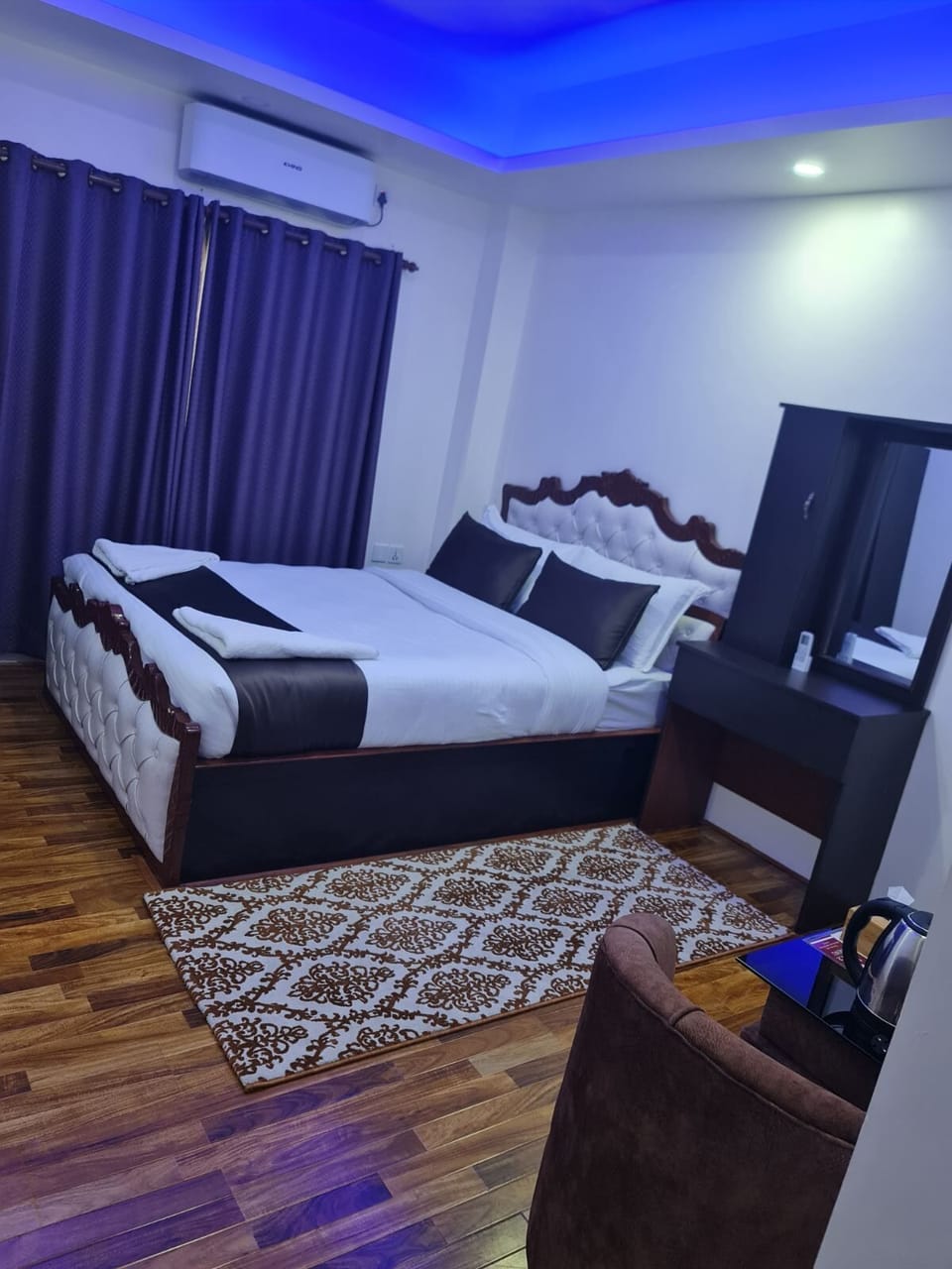 Basic Room | Soundproofing, WiFi (free)