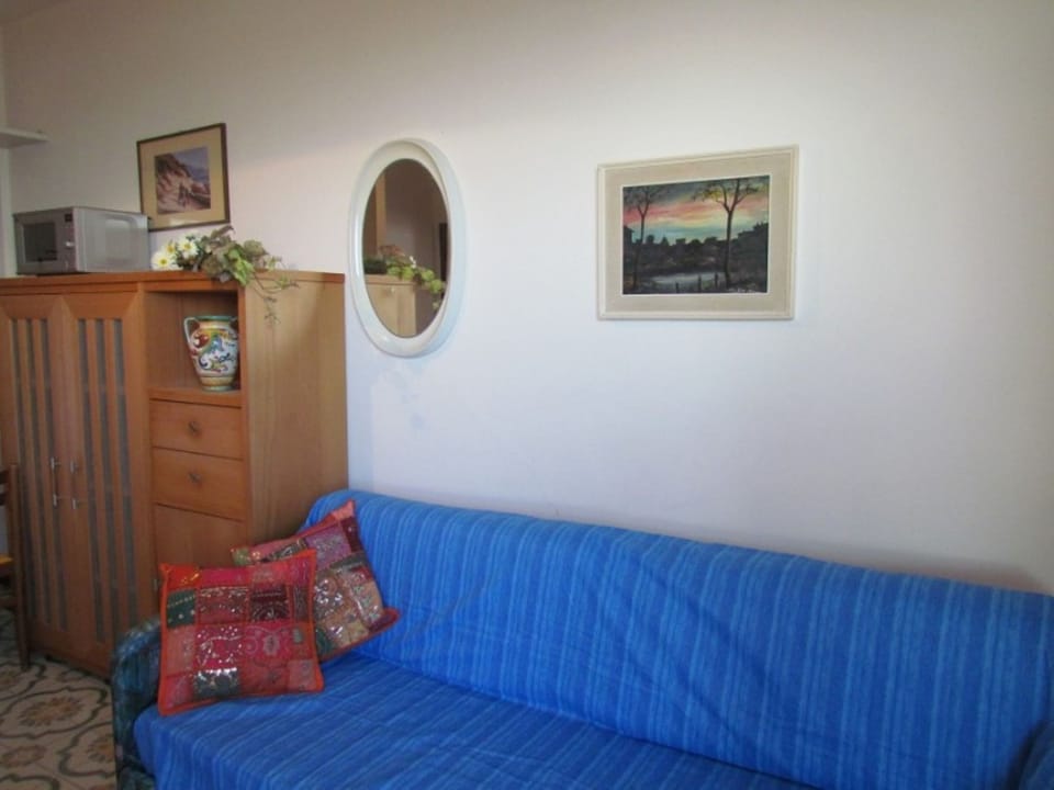 Apartment, 1 Bedroom, Smoking, Balcony | 2 bedrooms