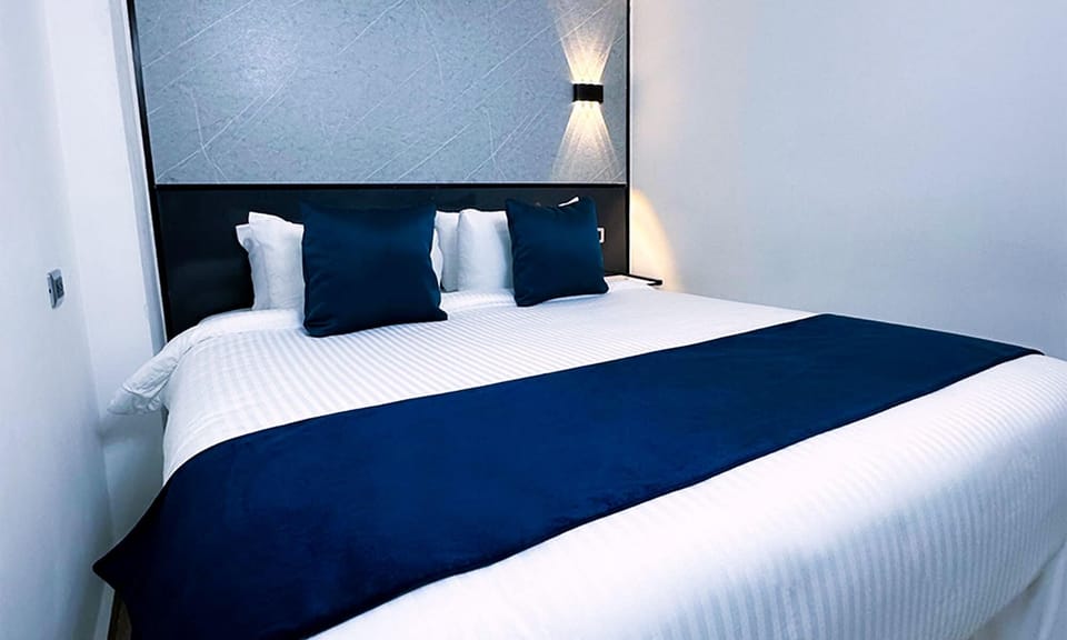 Deluxe Room | Free WiFi, bed sheets