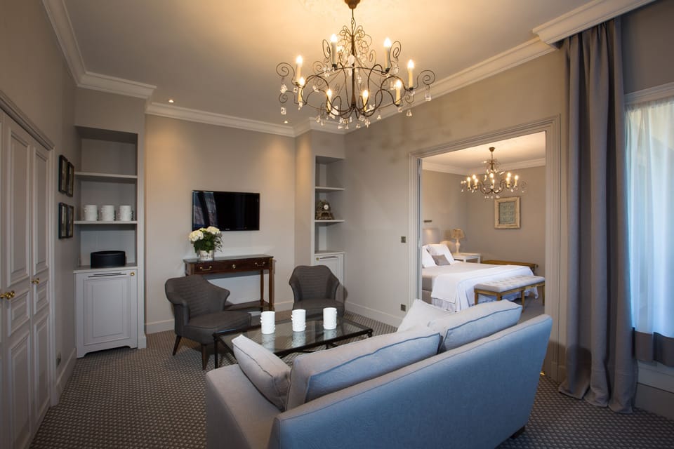 Suite, Terrace | Premium bedding, minibar, in-room safe, soundproofing